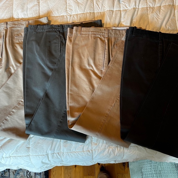 J. Crew. 4 pairs of chinos - Picture 1 of 7